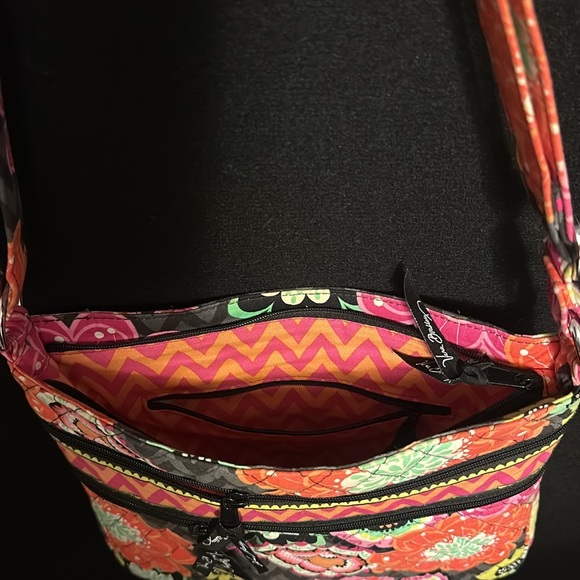 Vera Bradley Ziggy Zinnia Triple Zip Hipster Crossbody - Picture 3 of 7